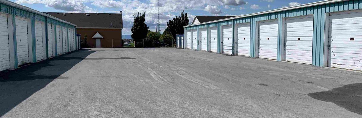 adam-winger-c_4LLTtE3mc-unsplash (1)_11zon